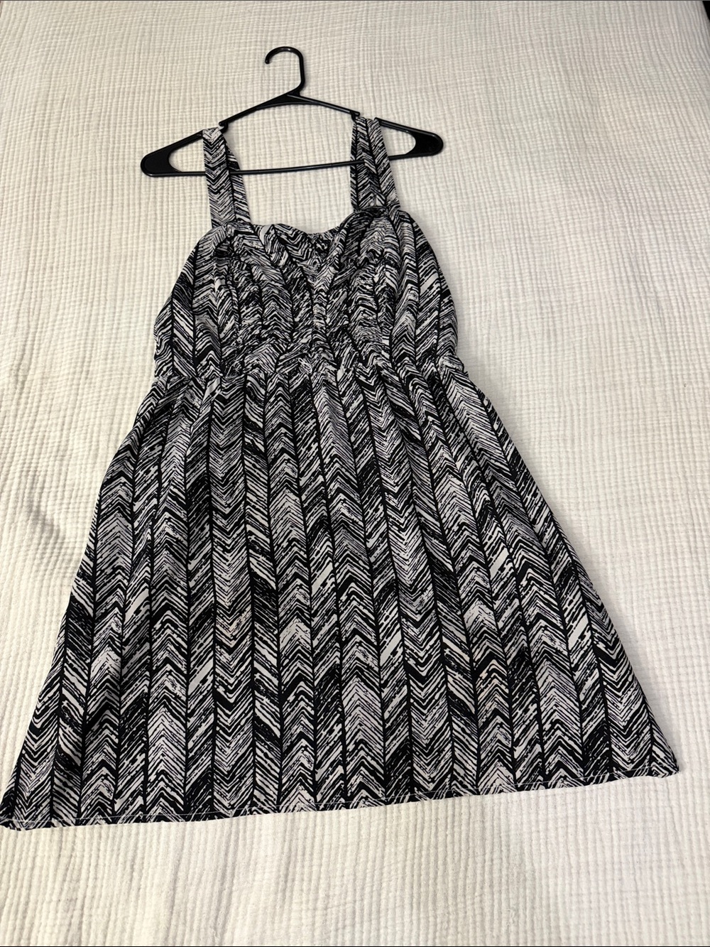 Love Reign Black & White Chevron Mini Dress